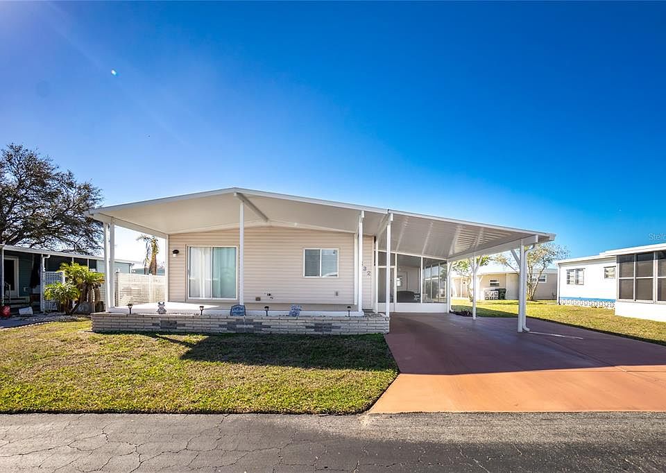 1st image of 532 Walnut Cir