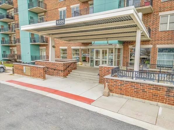 9355 Irving Park Rd APT 506, Schiller Park, IL 60176
