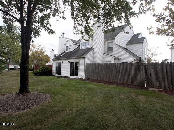 3rd image of 7 Browning Court