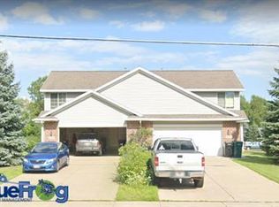 1586 Cardinal Ln #1586, Green Bay, WI 54313