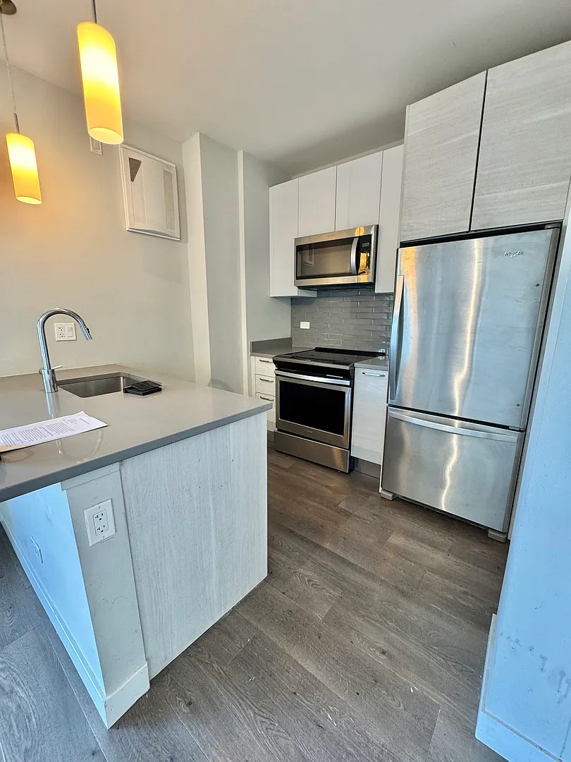 1 bed, $2,350 — Photo 3