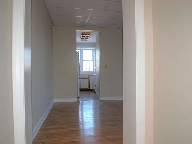 488 Central Ave — Photo 4