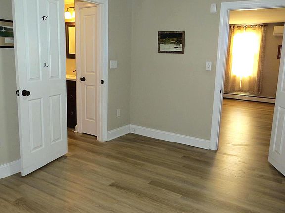 4th image of 4930 Ridge Rd