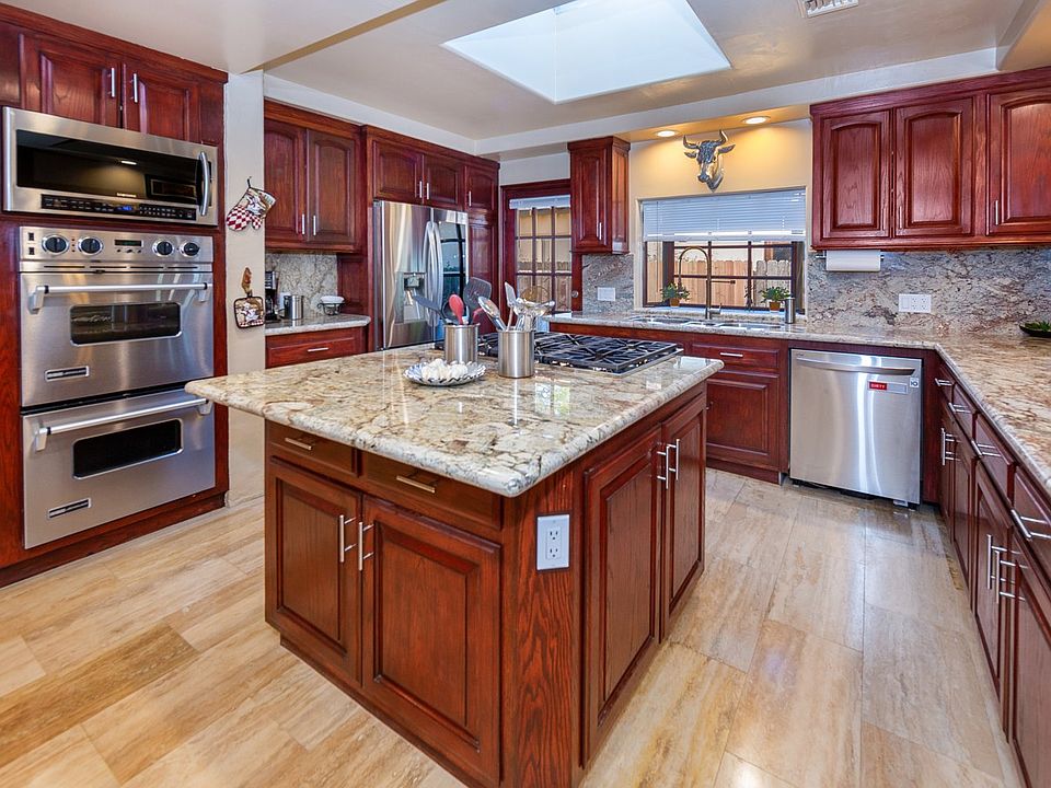 1st image of 10960 Longford St