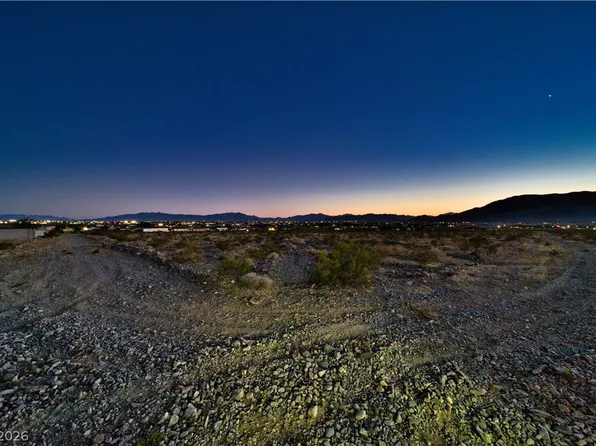 701 E Lock Way, Pahrump, NV 89060