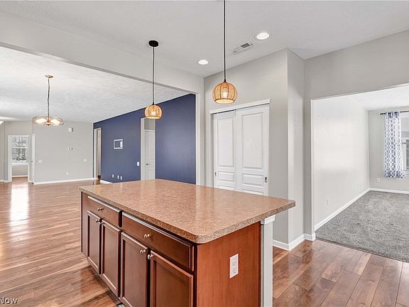 5th image of 37855 Dakota Dr