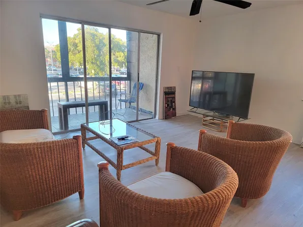 8220 SW 24th Street #4215, North Lauderdale, FL 33068