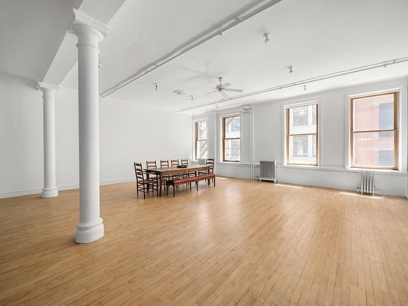 3rd image of 106 Spring St APT 3S