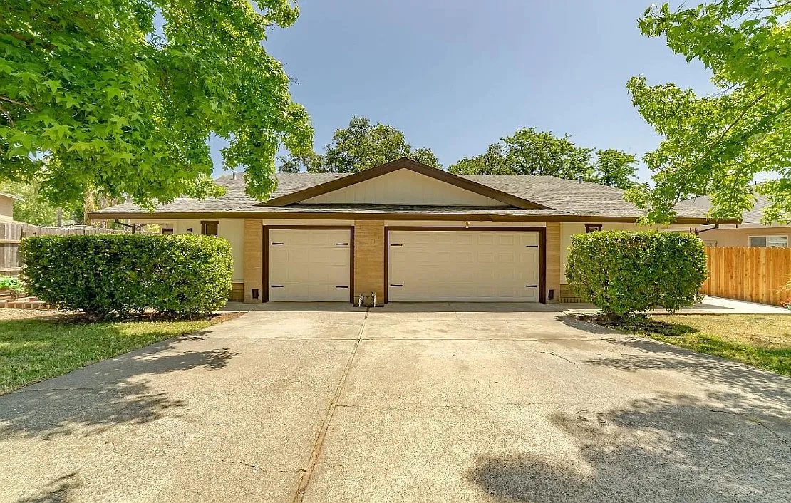 3 bed, 1333 sqft, $2,600 — Photo 1