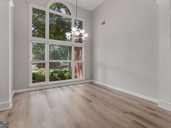 5th image of 122 Bent Creek Dr