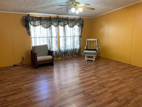 5th image of 4011 Bamboo Palm Way