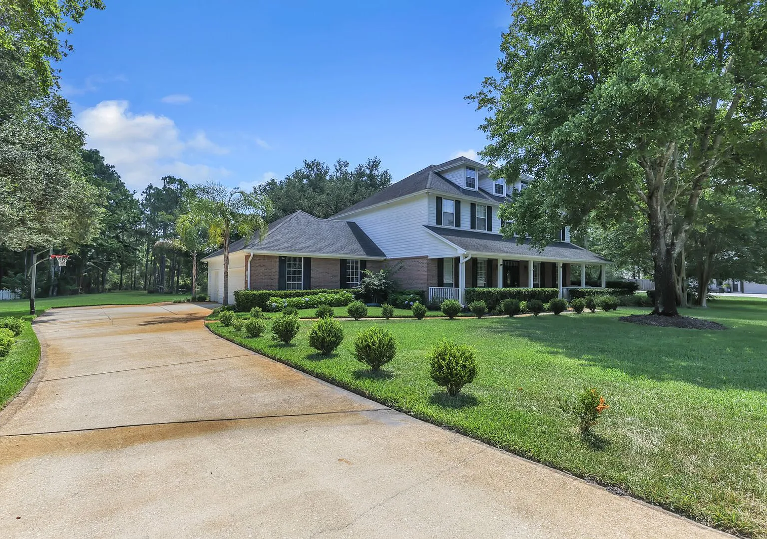4 bedroom/ 2.5 bathroom home on 3.69 acres in St Johns County! — Photo 1
