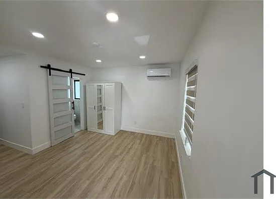 212 Beacom Blvd — Photo 1