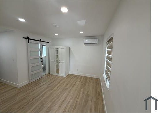 1st image of 212 Beacom Blvd