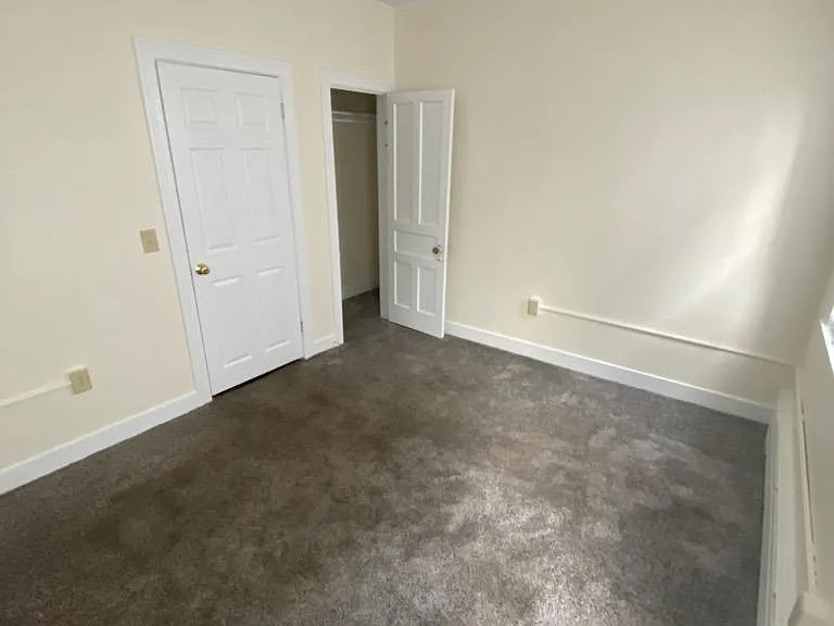 12 Clarke St #3 — Photo 7
