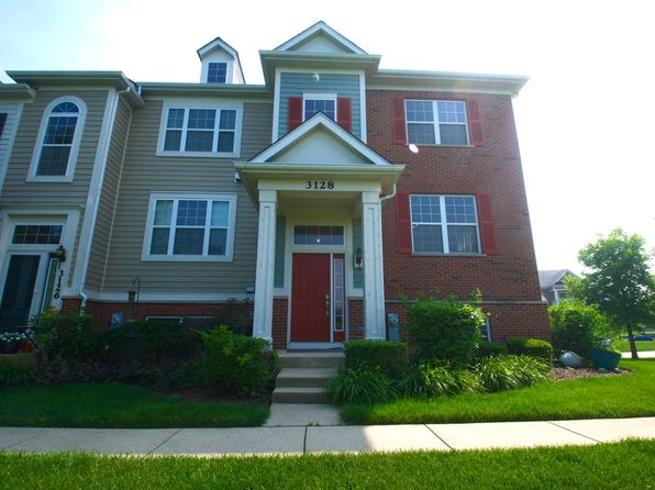 3128 Valley Falls St