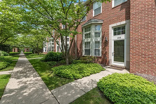 133 N Georgetown Sq Photo 1