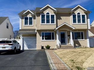 23-21 Dorchester Rd, Fair Lawn, NJ 07410