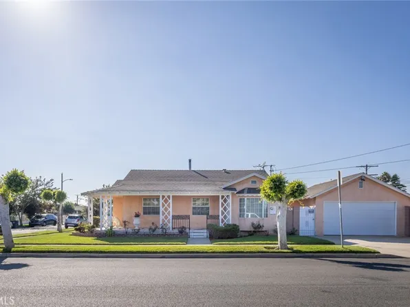 1001 W 134th St, Compton, CA 90222