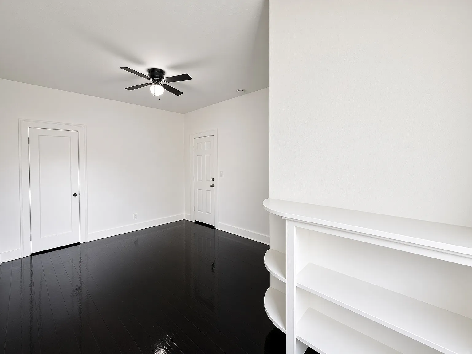 1 bed, 750 sqft, $995 — Photo 2