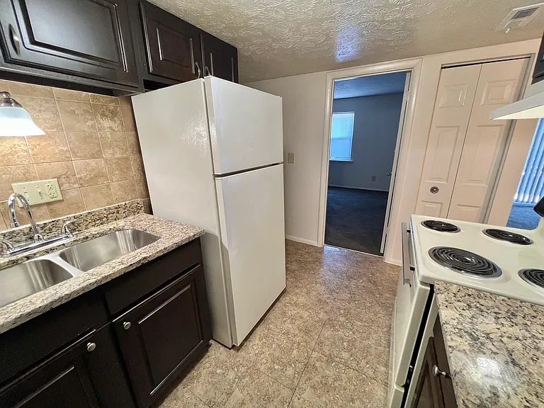 The Woods Apartments — Photo 28
