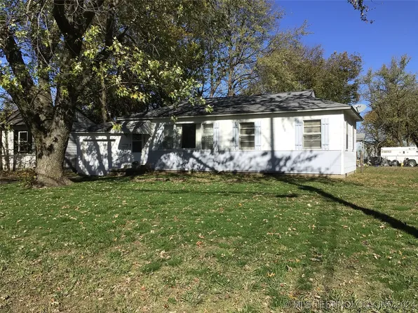 125 NE 5th St, Pryor, OK 74361