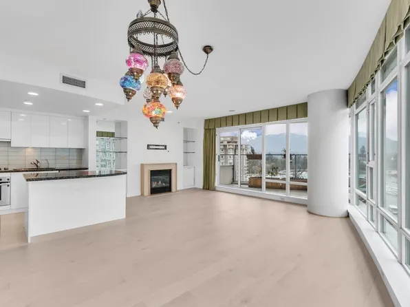 1616 Bayshore Dr #1602, Vancouver, BC V6G 3L1
