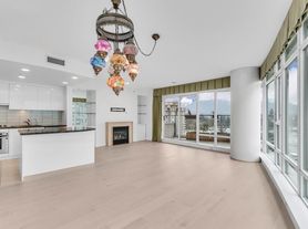 1616 Bayshore Dr, Vancouver, BC