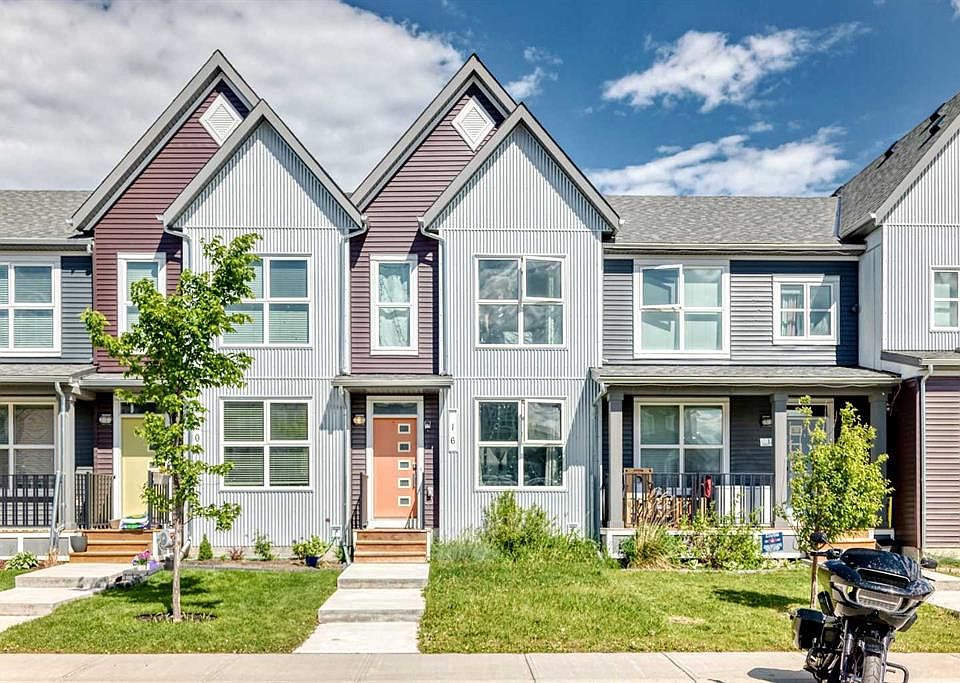 1st image of 16 W Carringvue Way NW
