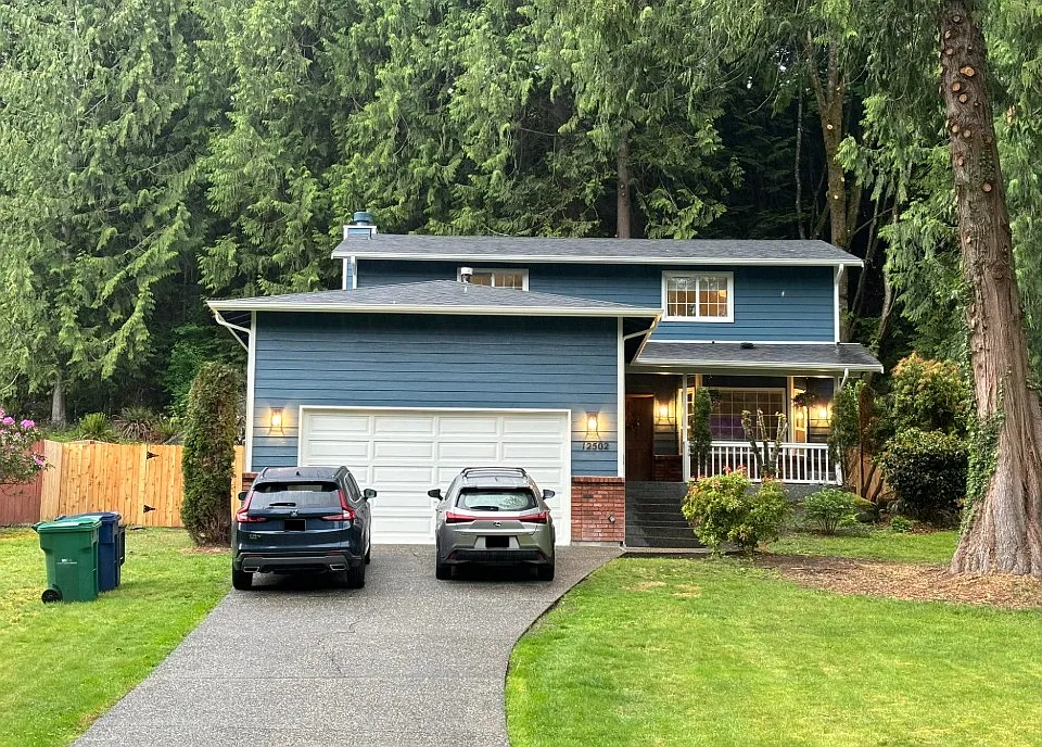 12502 182nd Ave SE