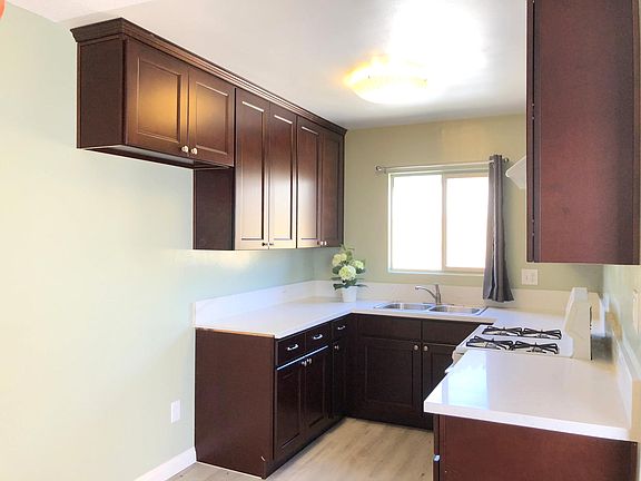 2nd image of 1681 College View Dr APT 10