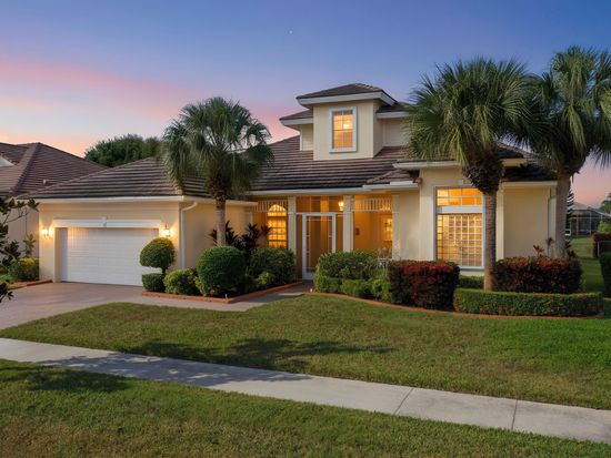181 NW Magnolia Lakes Boulevard, Port Saint Lucie, FL 34986