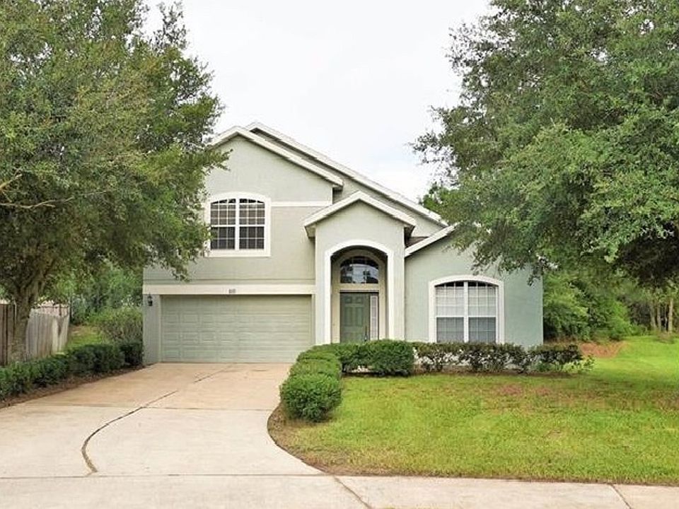 2nd image of 809 Gordonia Ct