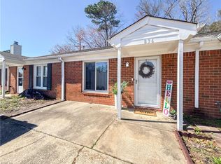 836 Wickford Dr, Chesapeake, VA 23320