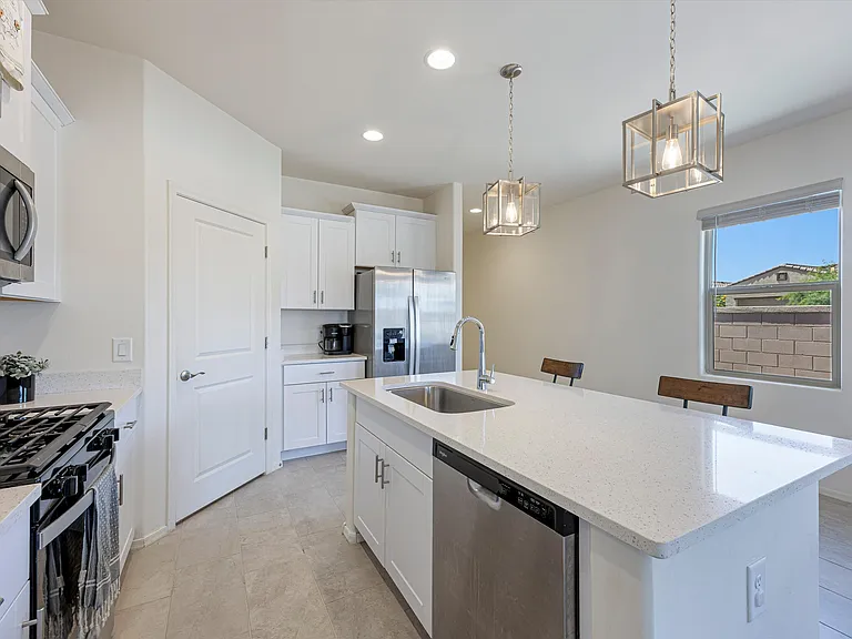 958 W Calle Las Varitas — Photo 5