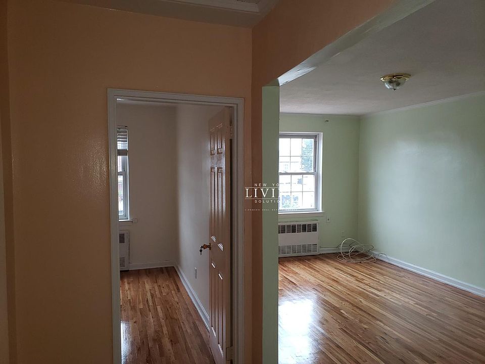 1st image of 940 E 96th St #2