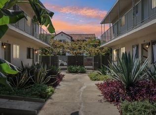 Charming Courtyard Apartments in West Adams Secure, Walkable & Centrally Located, Los Angeles, CA 90018