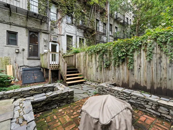 231 East 88th Street image 31 of 42