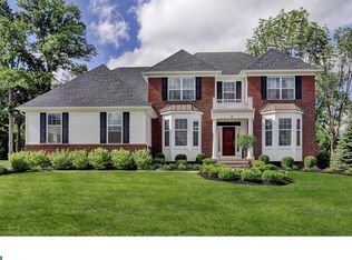 9 Bramble Dr, Pennington, NJ 08534