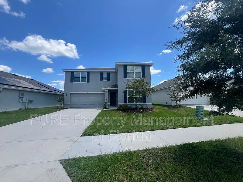4 bed, 3.0 bath, 2470 sqft, $2,599 — Photo 3