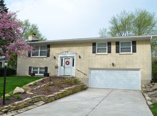 5836 Kingston Ave, Lisle, IL 60532