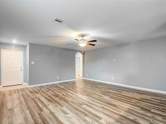 5th image of 6222 El Topacio Dr