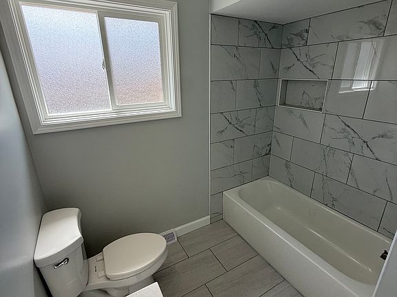 4th image of 9017 S Melvina Ave