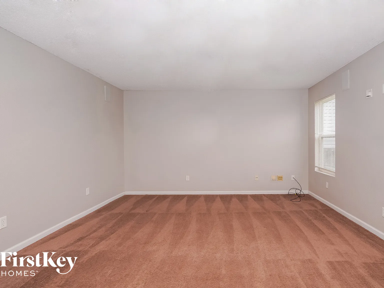 3 bed, 2.0 bath, 1752 sqft, $1,990 — Photo 3