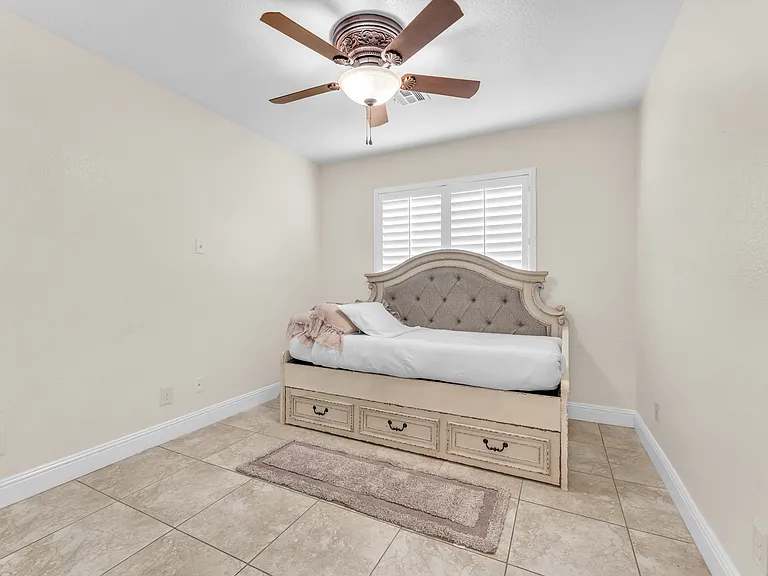 903 Possum Hill St — Photo 22