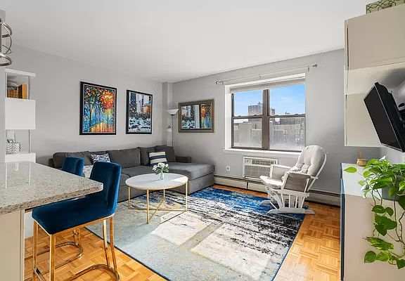 2nd image of 1787 Madison Ave APT 604