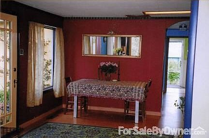 Main home
						:
						Dining area