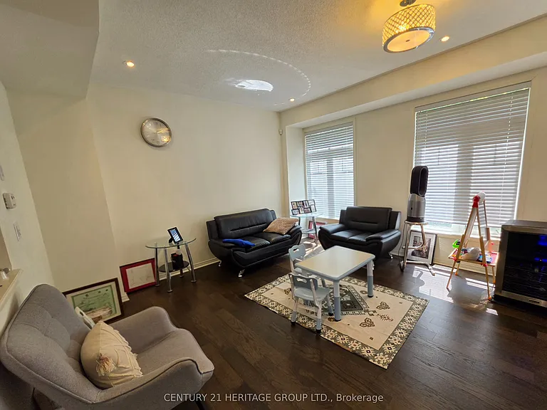 16 Coxhead Ln — Photo 6