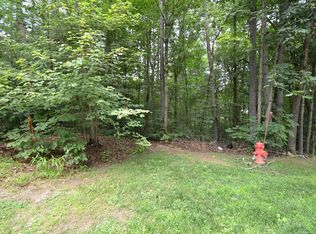 16 Wildflower Dr, Amherst, MA 01002