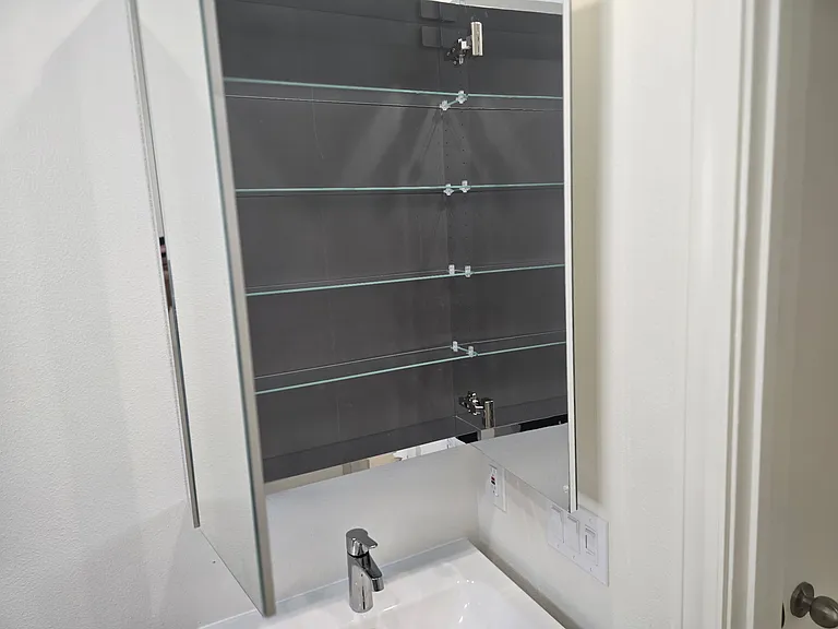 730 E 17th St #7 — Photo 18